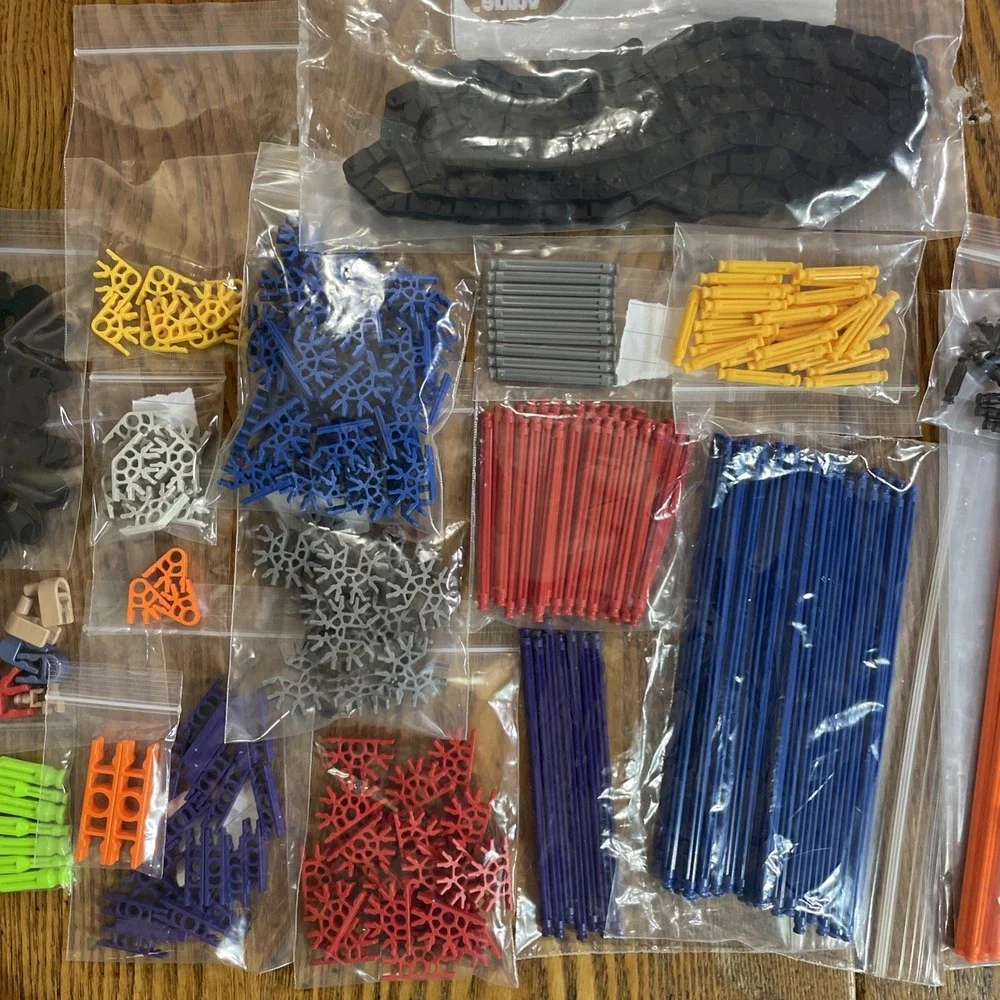 K'nex Amazin' 8 Roller Coaster Building Set (Model 13409)